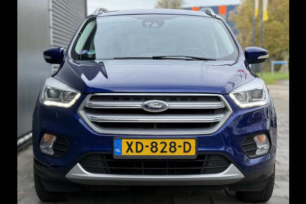 Ford Kuga BWJ 2018 | 1.5T 150PK Titanium | TREKHAAK | CLIMA | NAVI | STOEL VERW | CARPLAY | STUURWIEL VERW | PRIVACY GLASS |