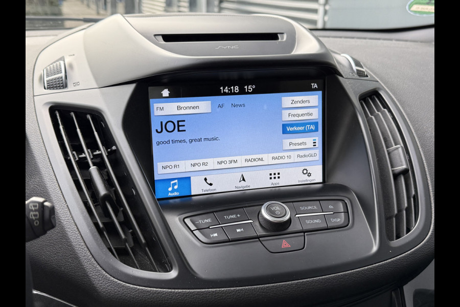 Ford Kuga BWJ 2018 | 1.5T 150PK Titanium | TREKHAAK | CLIMA | NAVI | STOEL VERW | CARPLAY | STUURWIEL VERW | PRIVACY GLASS |