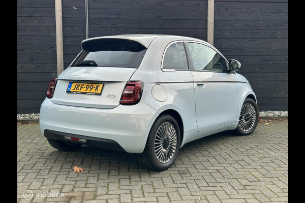 Fiat 500 Urban 42 kWh Clima / LM / Carplay / Parelmoer lak / 8.875 KM!!!