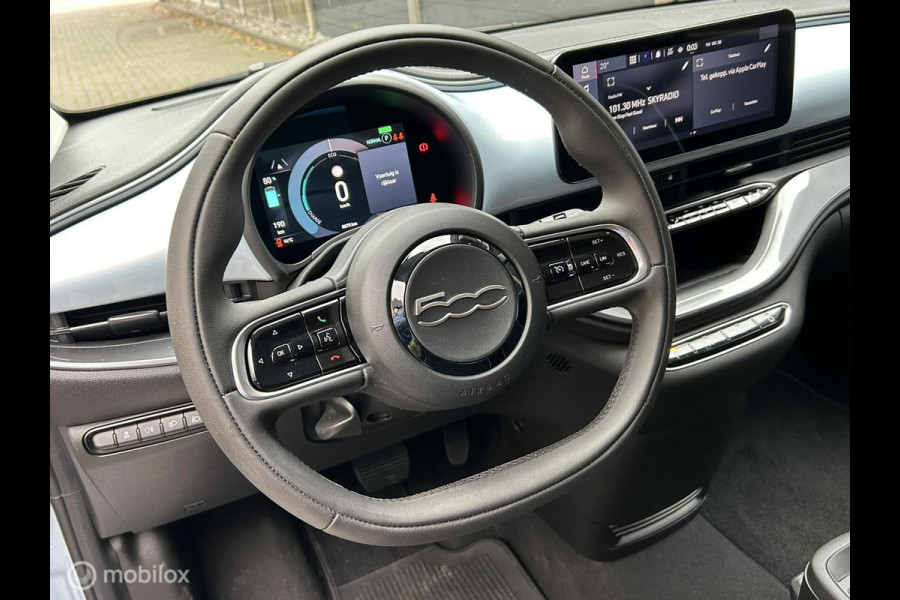 Fiat 500 Urban 42 kWh Clima / LM / Carplay / Parelmoer lak / 8.875 KM!!!