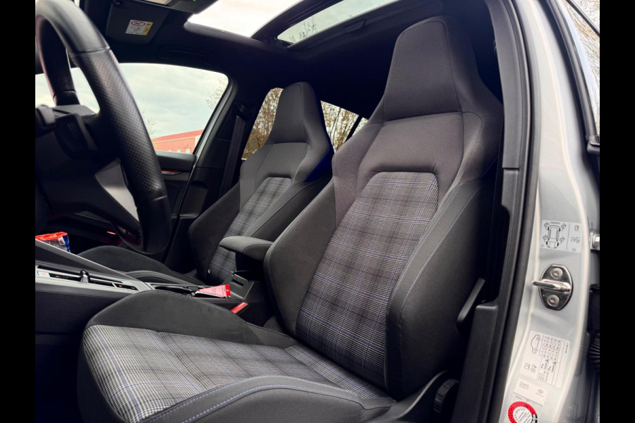 Volkswagen Golf 1.4 eHybrid GTE Pano/Matrix/Sfeer/Acc