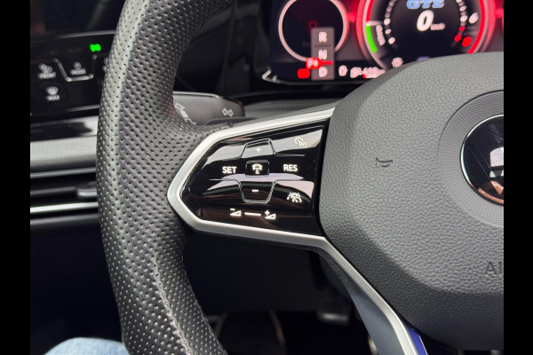 Volkswagen Golf 1.4 eHybrid GTE Pano/Matrix/Sfeer/Acc