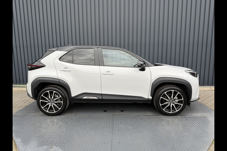 Toyota Yaris Cross 1.5 Hybrid GR Sport | 360 camera | 8.000 km | Head-up | BSM | Rijklaar!!