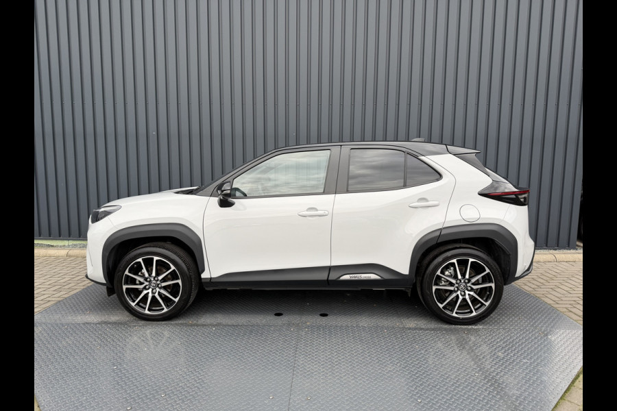 Toyota Yaris Cross 1.5 Hybrid GR Sport | 360 camera | 8.000 km | Head-up | BSM | Rijklaar!!