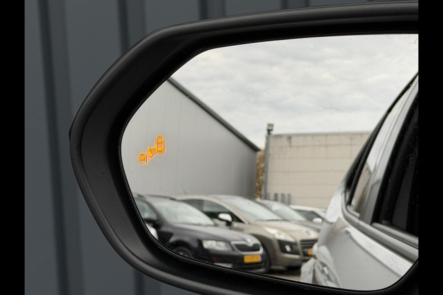 Toyota Yaris Cross 1.5 Hybrid GR Sport | 360 camera | 8.000 km | Head-up | BSM | Rijklaar!!