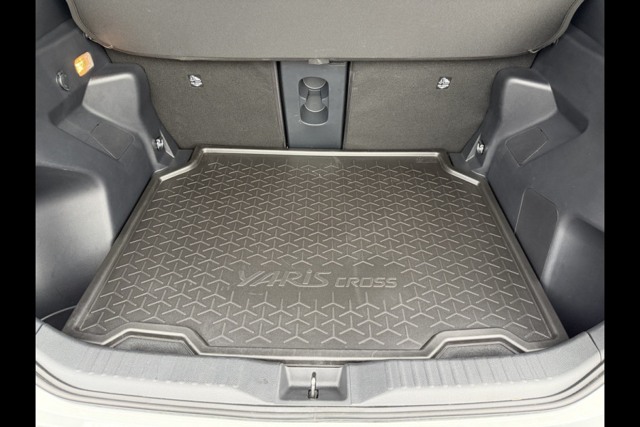 Toyota Yaris Cross 1.5 Hybrid GR Sport | 360 camera | 8.000 km | Head-up | BSM | Rijklaar!!