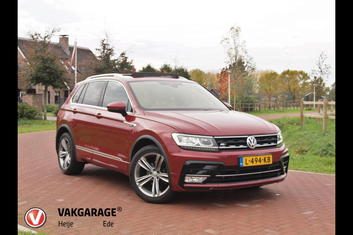 Volkswagen Tiguan 1.4 TSI ACT Comfortline Business R | Panoramadak | Trekhaak | Cruise Control | Stoelverwarming |