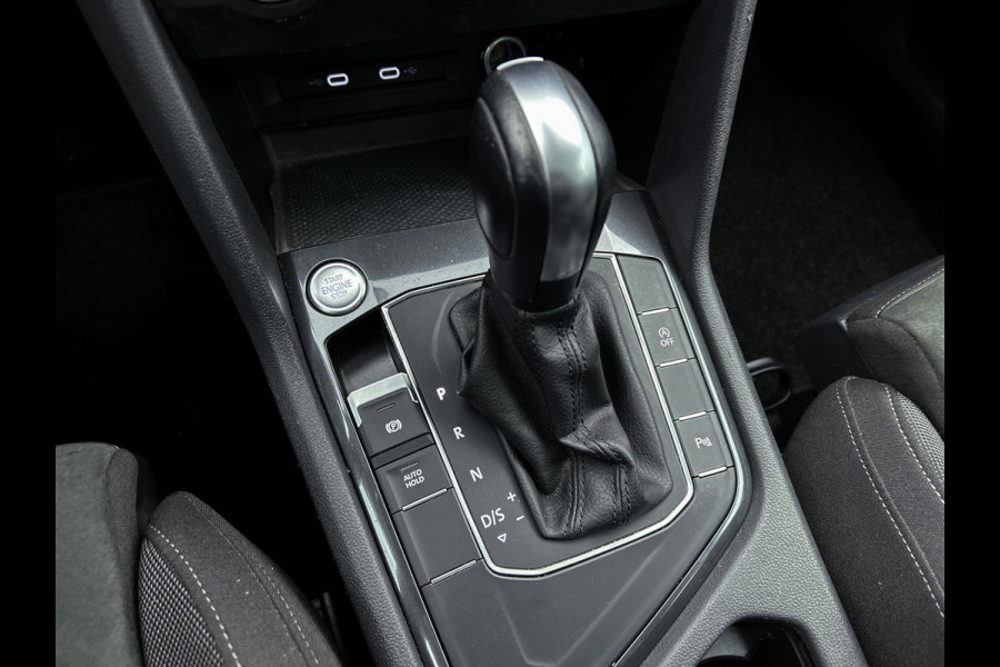 Volkswagen Tiguan Allspace 1.5 TSI Highline |BTW| PANORAMISCH DAK | NLauto |DealeronderH | Stoelmas+verw | TrekH | Add CC |LaneAss