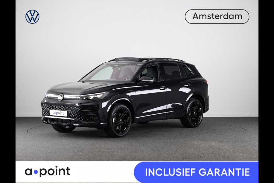 Volkswagen Tiguan 1.5 eHybrid R-Line Business | Panoramaschuif-kanteldak | Wegklapbare Trekhaak | Achterklep Elektrisch | Black style pakket | Navigatie | Parkeer assistent |