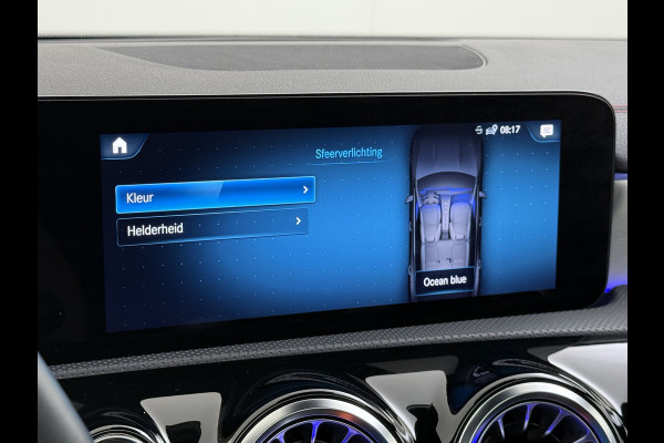 Mercedes-Benz CLA-Klasse Shooting Brake 250 e AMG Line | Pano 360 Camera Sfeer Night