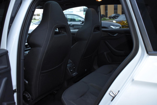 Škoda Kamiq 1.5 TSI ACT 150PK Aut. Business Edition | Trekhaak | Panodak | Carplay | LED | Incl. garantie