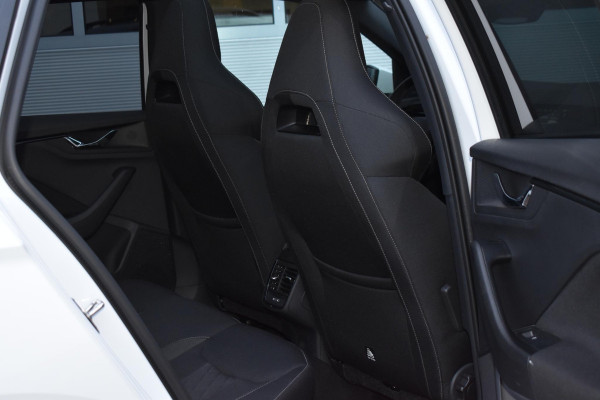 Škoda Kamiq 1.5 TSI ACT 150PK Aut. Business Edition | Trekhaak | Panodak | Carplay | LED | Incl. garantie