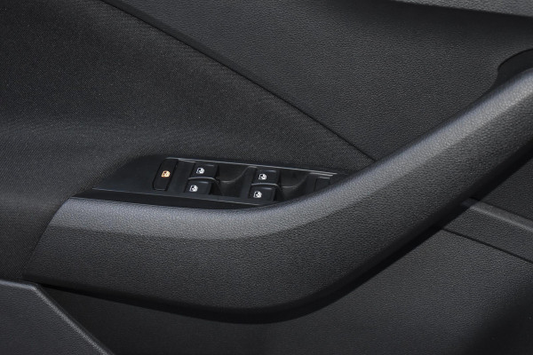 Škoda Kamiq 1.5 TSI ACT 150PK Aut. Business Edition | Trekhaak | Panodak | Carplay | LED | Incl. garantie