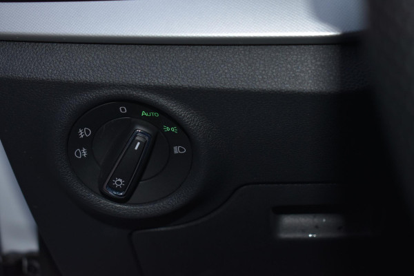 Škoda Kamiq 1.5 TSI ACT 150PK Aut. Business Edition | Trekhaak | Panodak | Carplay | LED | Incl. garantie