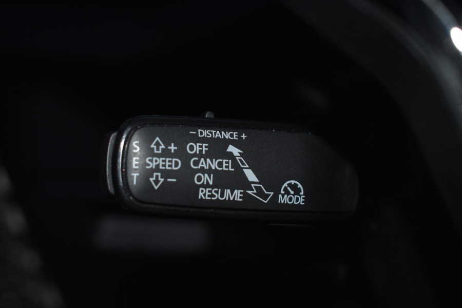 Škoda Kamiq 1.5 TSI ACT 150PK Aut. Business Edition | Trekhaak | Panodak | Carplay | LED | Incl. garantie