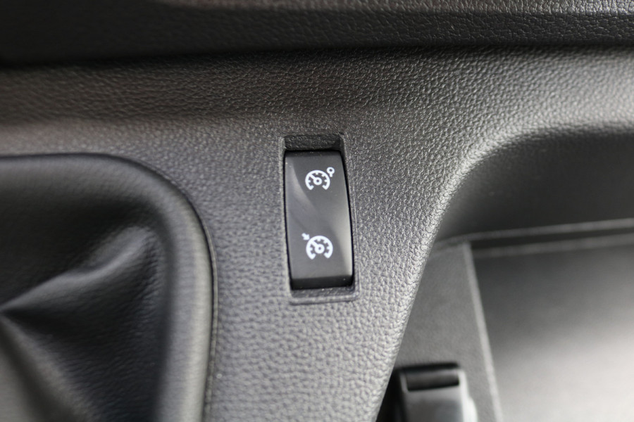 Renault Master 2.3 dCi 165pk Bakwagen met Laadklep