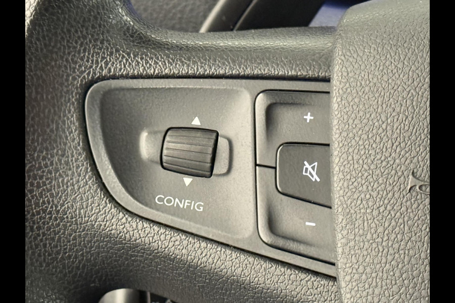 Opel Vivaro 2.0 CDTI L3H1 Dubbele Cabine Edition Automaat Airco Navi Trekhaak