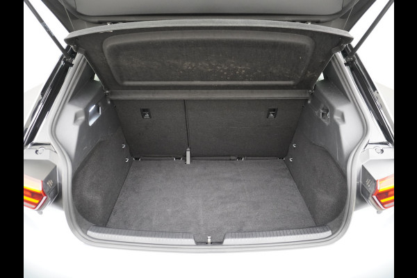 Volkswagen ID.3 204pk Life 58kWh Apple Carplay Android Auto Adaptieve Cruise Navi-Pro Ecc SOH 91% Mirrorlink DAB Keyless Led Pdc Stoel+Stuurverwarming 1e Eigenaar Origineel Nederlandse Auto