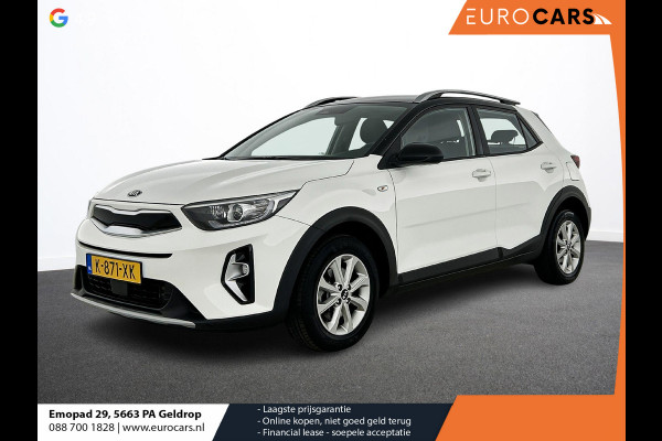 Kia Stonic 1.0 T-GDi 120pk MHEV DynamicLine Auto. Navigatie Apple Carplay/Android Auto Camera Parkeersensoren achter Cruise Control Lichtmetalen velgen Airco