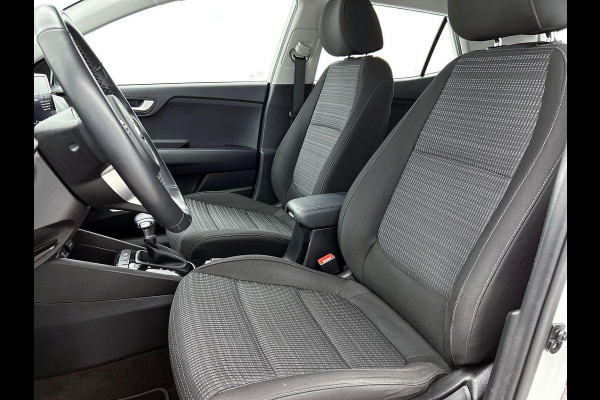 Kia Stonic 1.0 T-GDi 120pk MHEV DynamicLine Auto. Navigatie Apple Carplay/Android Auto Camera Parkeersensoren achter Cruise Control Lichtmetalen velgen Airco