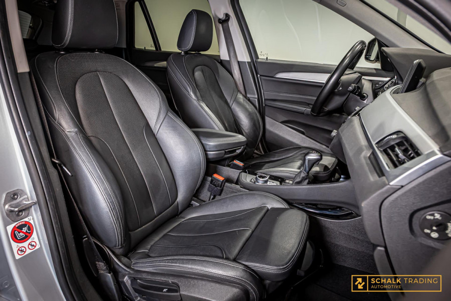 BMW X1 XDrive20i High Executive|Leder|Cam|StoelV|Garantie