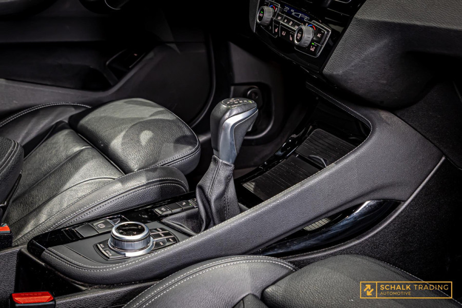 BMW X1 XDrive20i High Executive|Leder|Cam|StoelV|Garantie