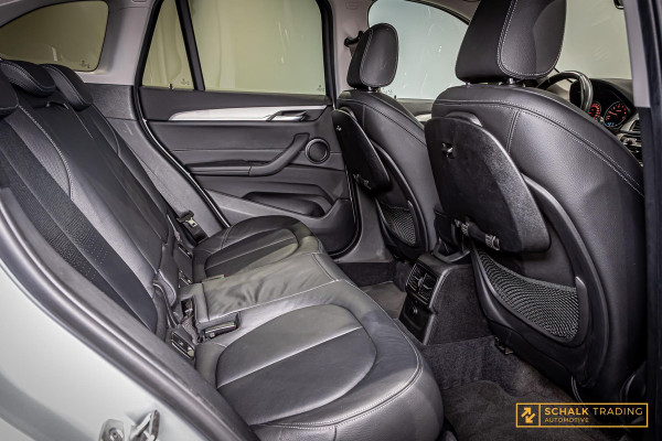 BMW X1 XDrive20i High Executive|Leder|Cam|StoelV|Garantie