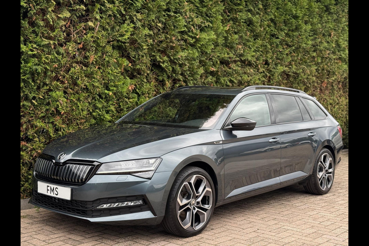 Škoda Superb Combi 1.4 TSI iV Sportline Trekhaak Camera