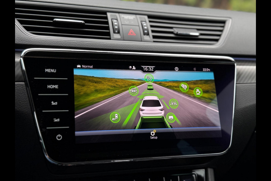 Škoda Superb Combi 1.4 TSI iV Sportline Trekhaak Camera