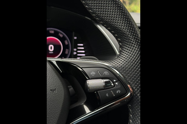Škoda Superb Combi 1.4 TSI iV Sportline Trekhaak Camera