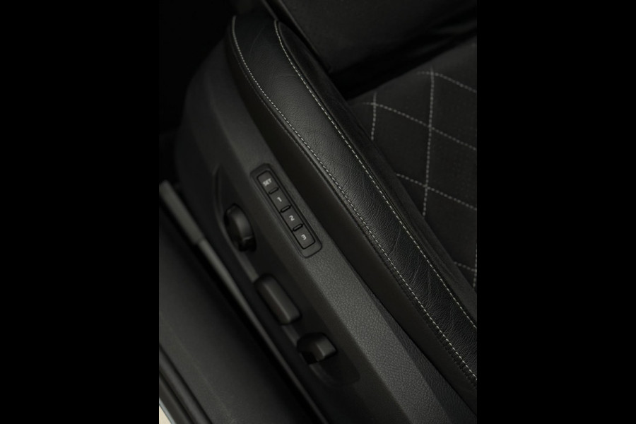 Škoda Superb Combi 1.4 TSI iV Sportline Trekhaak Camera