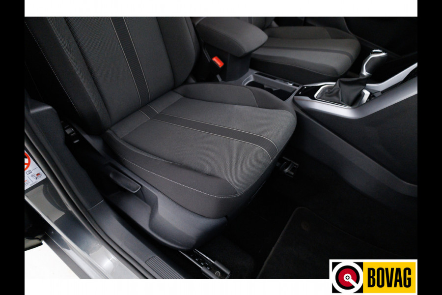 Volkswagen T-Roc 1.0 TSI 116 PK Business Edition | Stoelverw. | Apple Carplay / Android auto | PDC V+A Automatisch inparkeren, Climate control, all season banden, extra getint glas achter