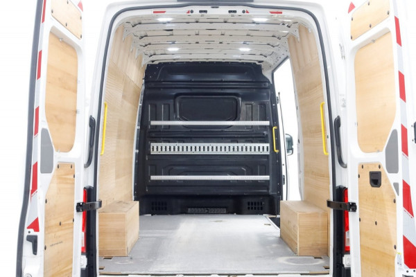 Volkswagen Crafter 35 2.0 TDI 140pk L3H3 (L2H2) 4Motion 4x4 Airco/Navi/Camera 08-2020