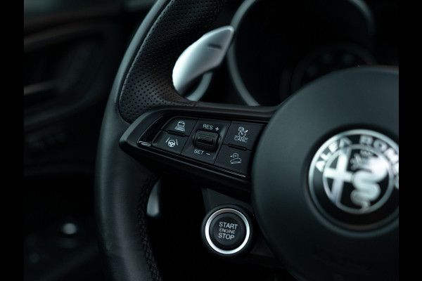 Alfa Romeo Stelvio 2.0T 280pk AWD Veloce | Pano-dak | Adapt. cruise | Performance Pack | CarPlay