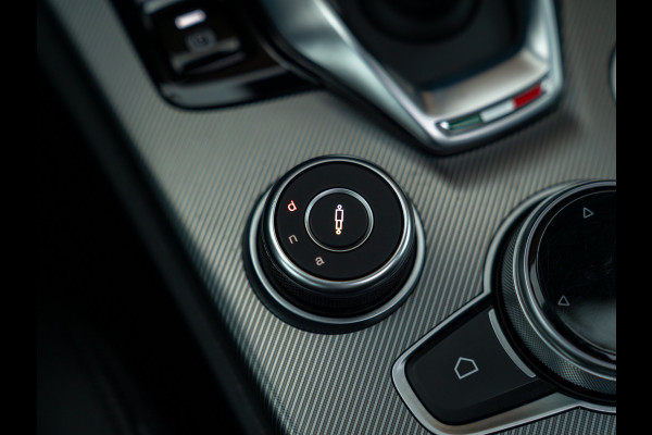 Alfa Romeo Stelvio 2.0T 280pk AWD Veloce | Pano-dak | Adapt. cruise | Performance Pack | CarPlay