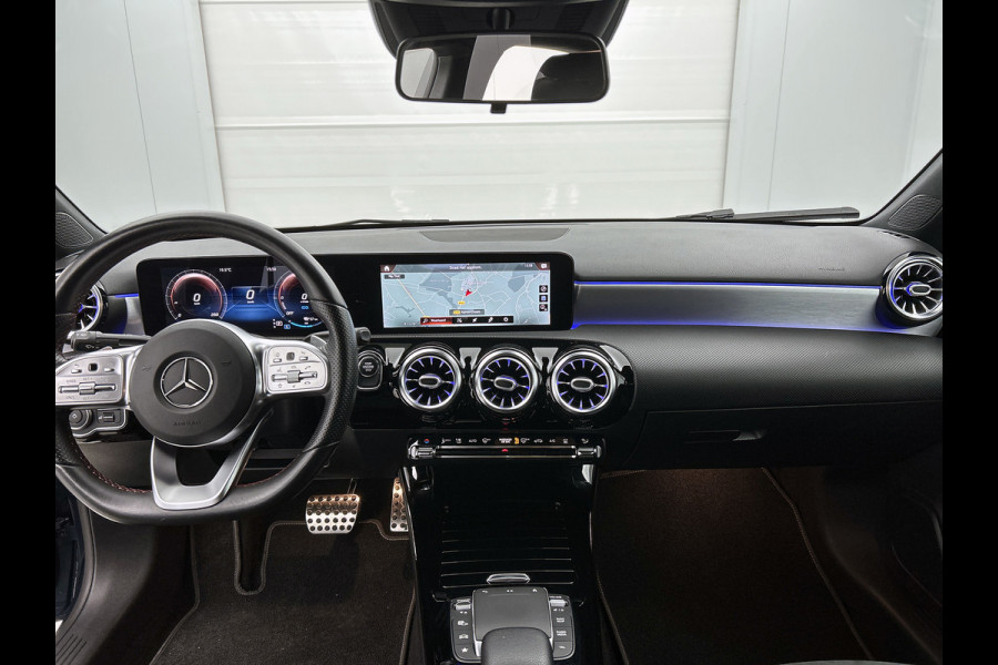 Mercedes-Benz A-Klasse 250 e AMG-Line Premium Plus AANBIEDING!(Dealer OnderH, Sfeer, Stoelv, Climate, Navi, Apple Carplay, Etc)