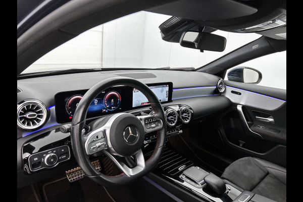 Mercedes-Benz A-Klasse 250 e AMG-Line Premium Plus AANBIEDING!(Dealer OnderH, Sfeer, Stoelv, Climate, Navi, Apple Carplay, Etc)