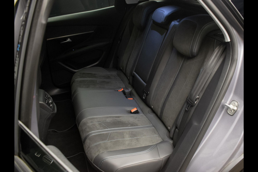 Peugeot 3008 1.6 e-THP Allure Sport (APPLE CARPLAY,NAVI,CRUISE,360 VIEW,CAMERA,SFEER VERLICHTING,SPORTSTOELEN,LM VELGEN)