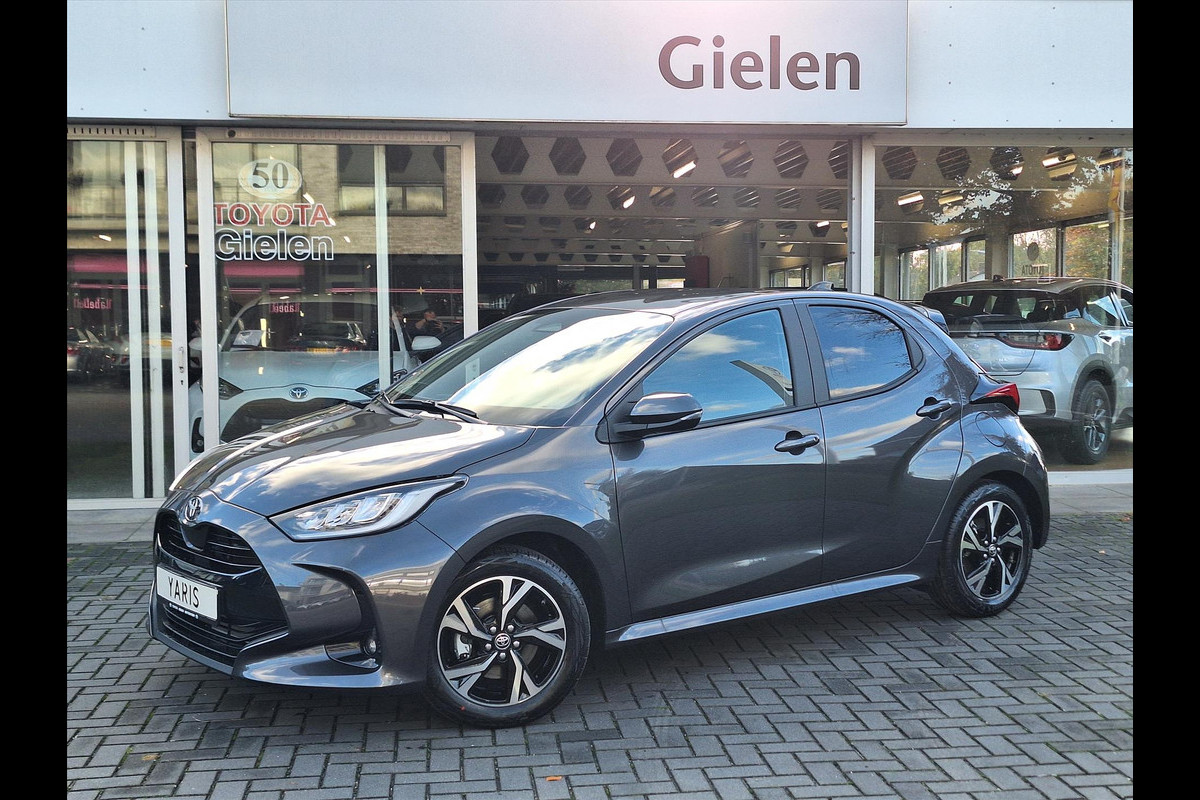 Toyota Yaris 1.5 Hybrid Dynamic Plus | Stoel + Stuurverwarming, Lichtmetalen velgen, Keyless, Licht + Regensensor, Startknop