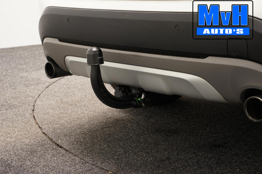 BMW X1 xDrive20i High Executive|PARELMOER|PANO|TREKH|LUXE|NAP