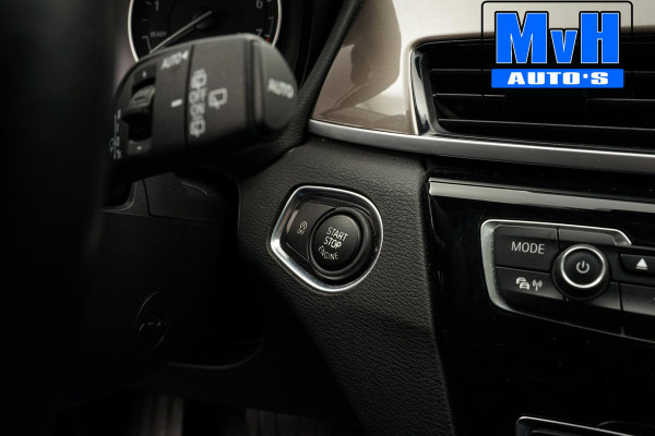 BMW X1 xDrive20i High Executive|PARELMOER|PANO|TREKH|LUXE|NAP