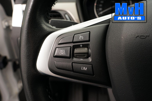 BMW X1 xDrive20i High Executive|PARELMOER|PANO|TREKH|LUXE|NAP