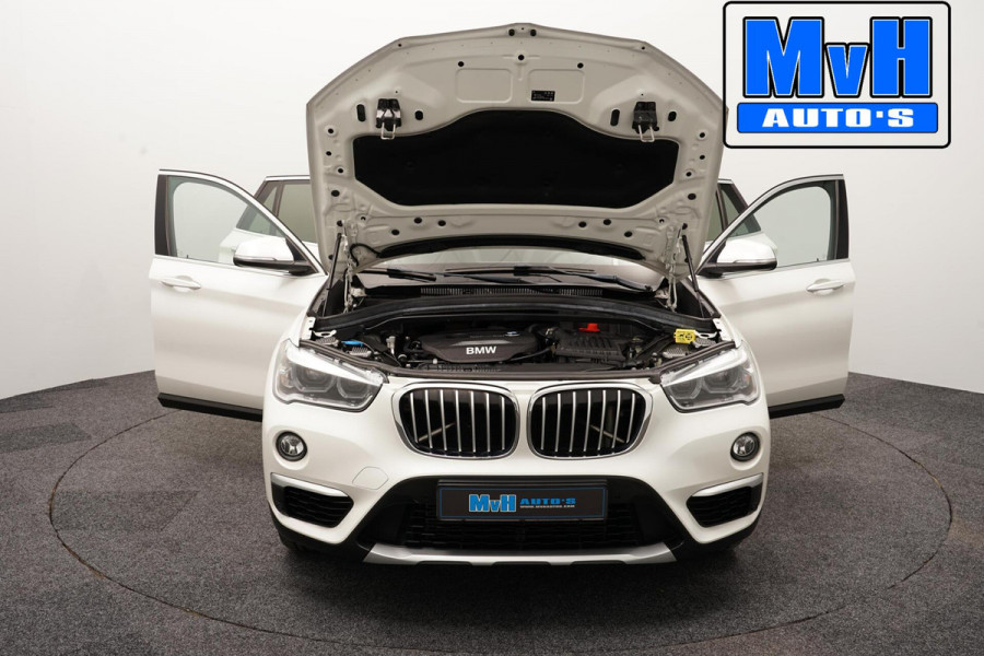 BMW X1 xDrive20i High Executive|PARELMOER|PANO|TREKH|LUXE|NAP