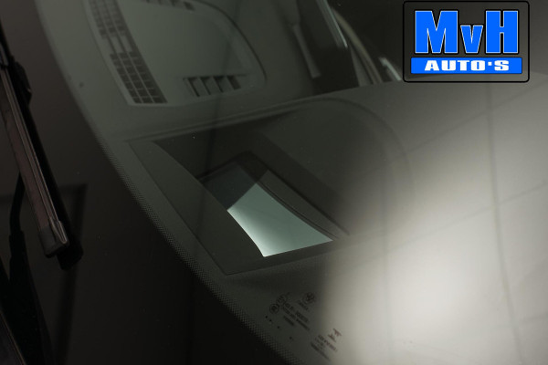 BMW X1 xDrive20i High Executive|PARELMOER|PANO|TREKH|LUXE|NAP