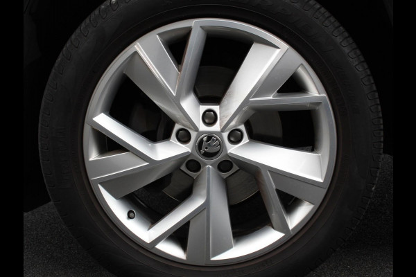 Škoda Kodiaq 1.5 TSI 150pk DSG Style 7p. | Navigatie | Apple Carplay/Android Auto | Adaptive Cruise Control | Parkeersensor achter | Stoel- en stuurverwarming | Ledverlichting | Getinte ramen | Climate Control