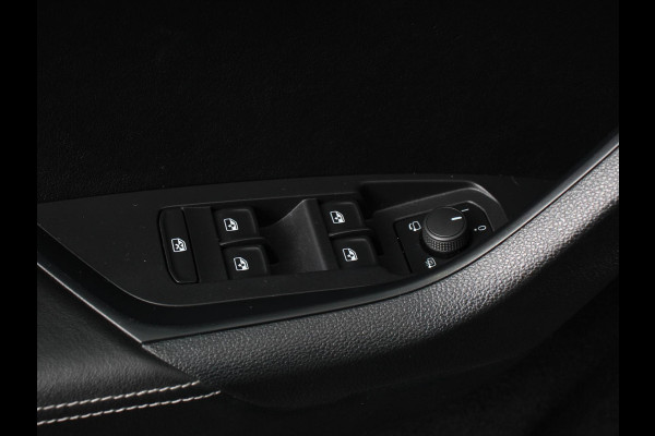 Škoda Kodiaq 1.5 TSI 150pk DSG Style 7p. | Navigatie | Apple Carplay/Android Auto | Adaptive Cruise Control | Parkeersensor achter | Stoel- en stuurverwarming | Ledverlichting | Getinte ramen | Climate Control