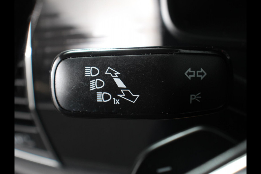 Škoda Kodiaq 1.5 TSI 150pk DSG Style 7p. | Navigatie | Apple Carplay/Android Auto | Adaptive Cruise Control | Parkeersensor achter | Stoel- en stuurverwarming | Ledverlichting | Getinte ramen | Climate Control