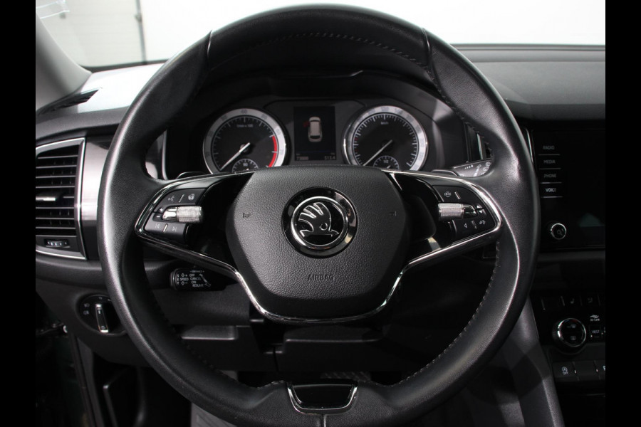 Škoda Kodiaq 1.5 TSI 150pk DSG Style 7p. | Navigatie | Apple Carplay/Android Auto | Adaptive Cruise Control | Parkeersensor achter | Stoel- en stuurverwarming | Ledverlichting | Getinte ramen | Climate Control