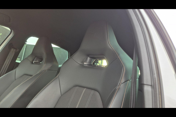 CUPRA Leon 1.4 e-Hybrid VZ Business