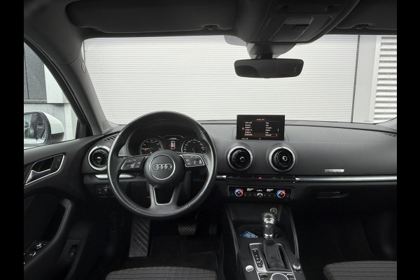 Audi A3 Sportback 1.4 e-tron Sport | Trekhaak wegklapbaar | Stoelverwarming | Climate